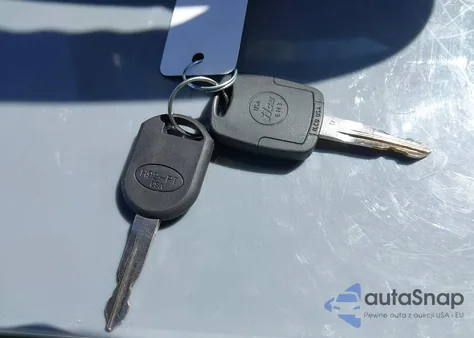 2010 Ford Focus Se из США, поврежденный, VIN 1FAHP3FN9AW217991